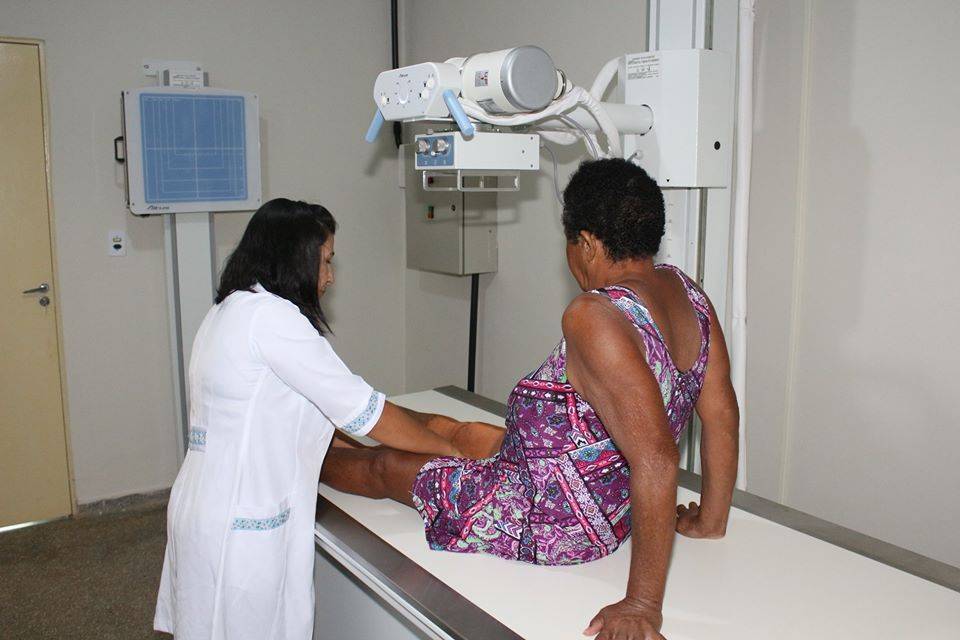 Secretaria de Saúde inicia atendimento a moradores com o novo equipamento de Raio-X