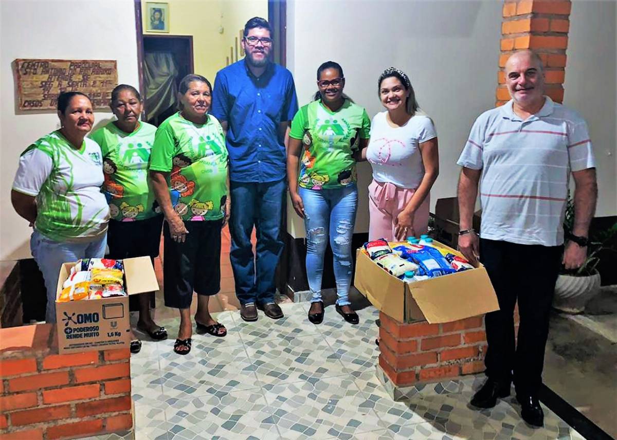 Parceria entre Assistência Social e CRC garantem doação de alimentos para crianças em Leverger