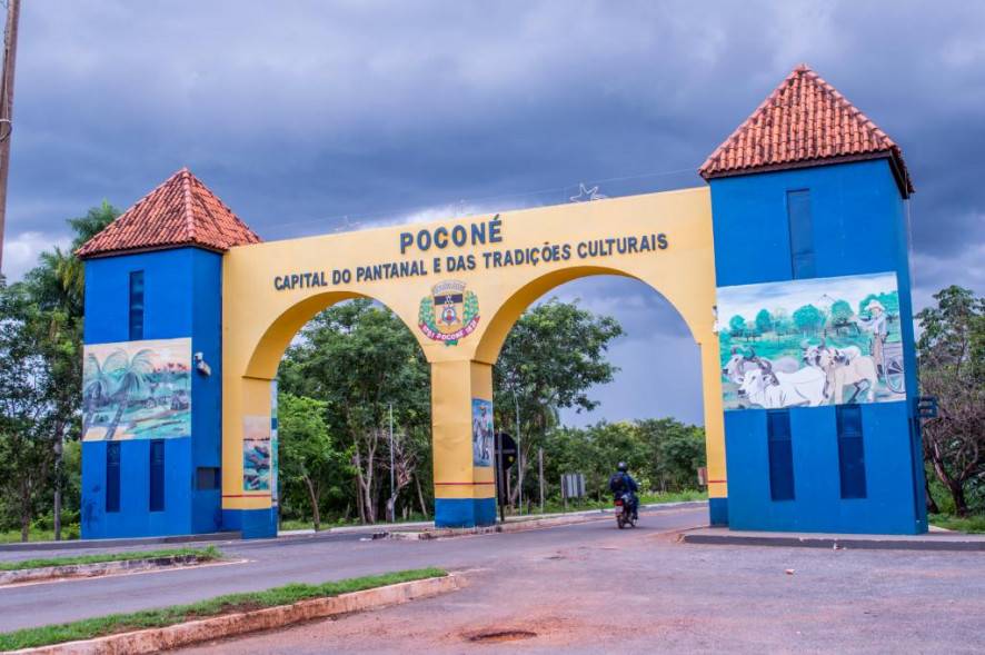 Prefeito altera decreto e determina suspensão de permanência de pessoas em diversos comércios após as 20 horas