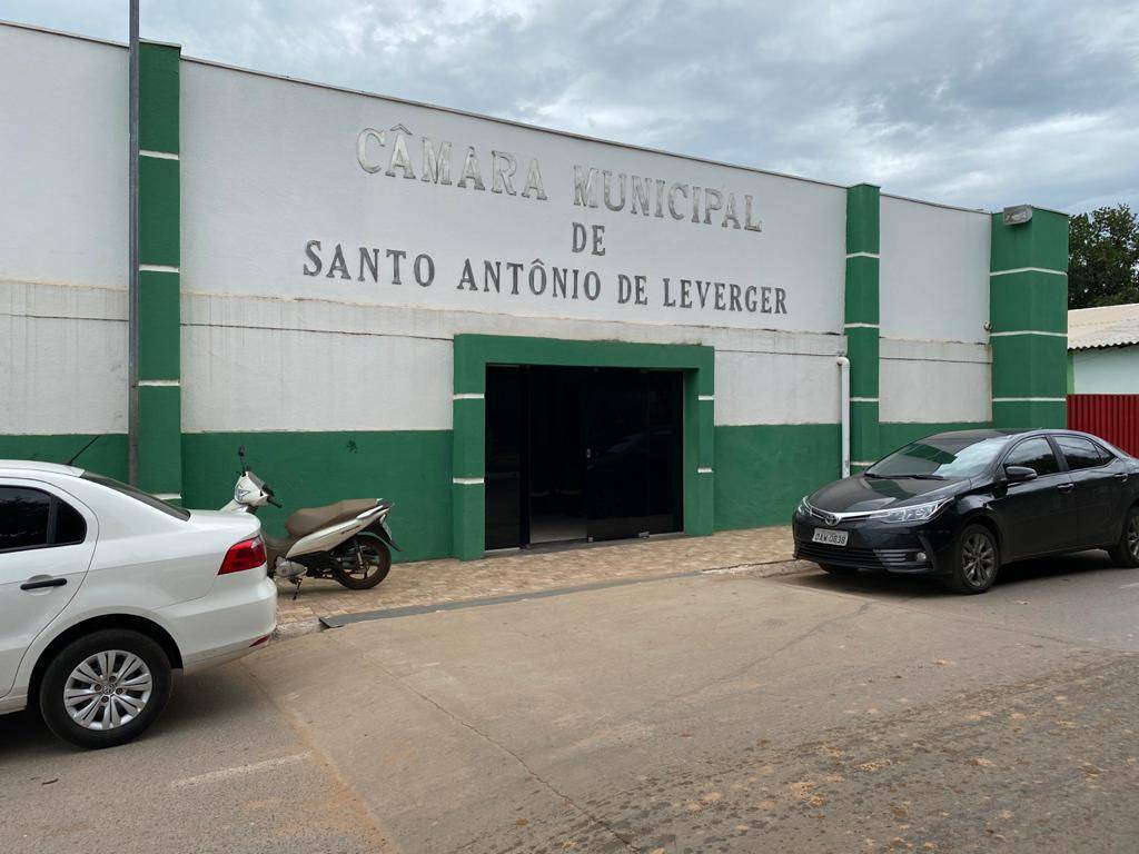 Dudu Moreira alerta vereadores para sessões extraordinárias se for necessário