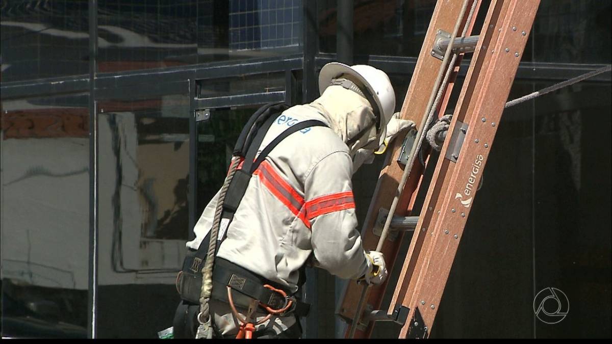 Aneel proíbe corte de energia elétrica por 90 dias em todo país