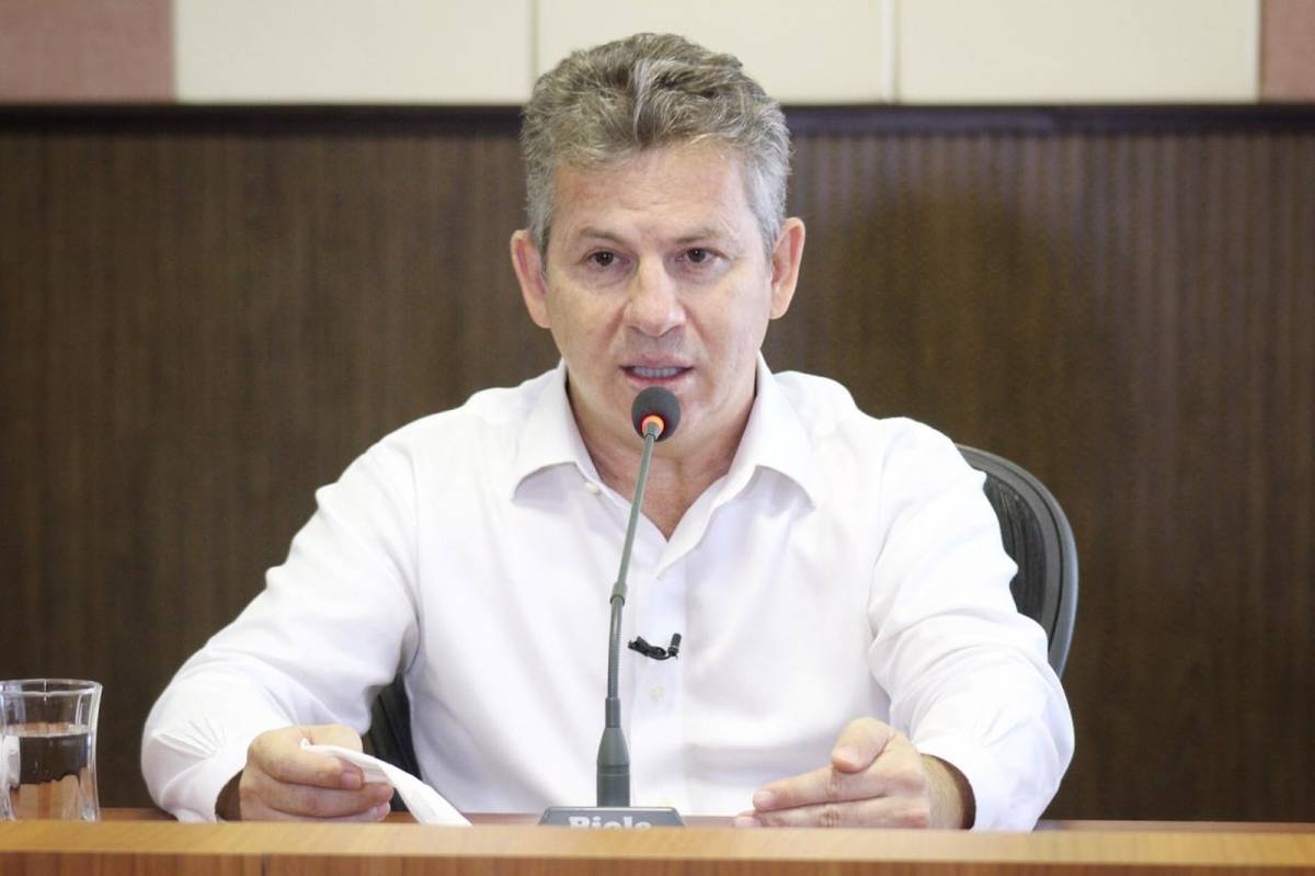 Governador libera comércio de rua, shoppings e ônibus