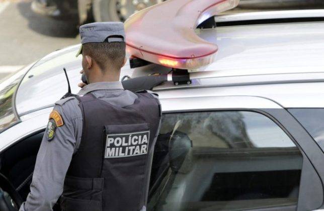Policiais arrecadam donativos para idosos e famílias carentes em Cuiabá e Chapada do Guimarães