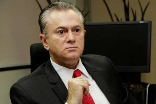 Desembargador barra trechos de decreto e proíbe abertura de comércio e ônibus na Capital