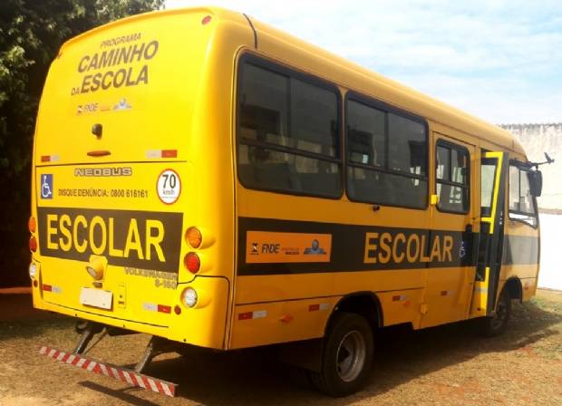 Ex-secretário é condenado por desmontar ônibus escolar da prefeitura e usar peça