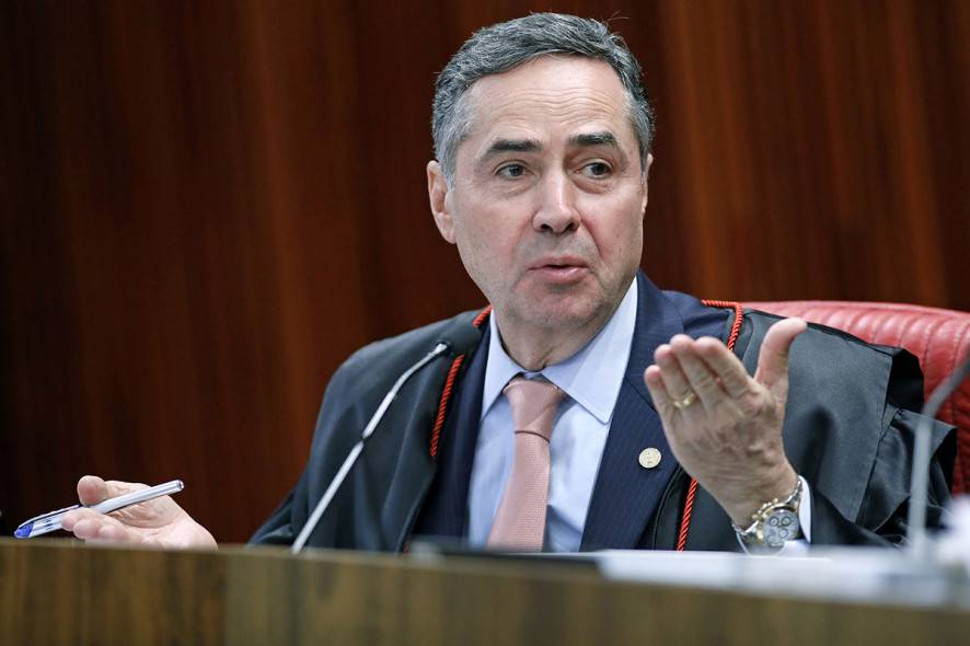TSE define junho, mês limite para decidir sobre adiar ou não a eleição