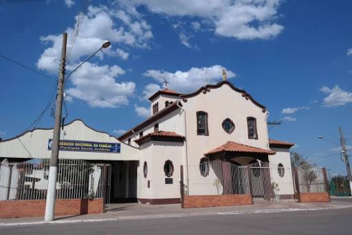 Evangélicos retomam cultos presenciais; católicos continuam com missa online