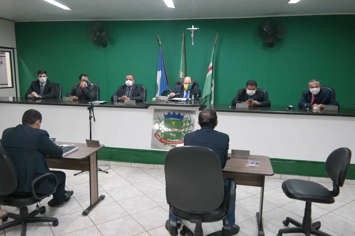 Por suspeita de propina, Câmara de Leverger abre comissão e pode cassar prefeito