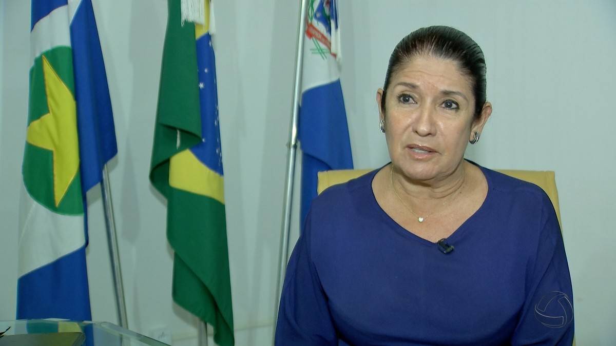 Thelma revela tratamento de câncer de mama