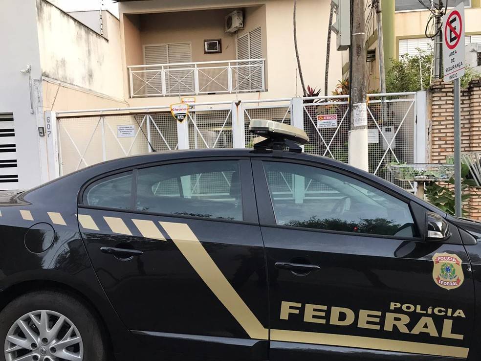 Ex-prefeito, servidores e empresários são alvos de operação que investiga desvio de recurso de obras 
