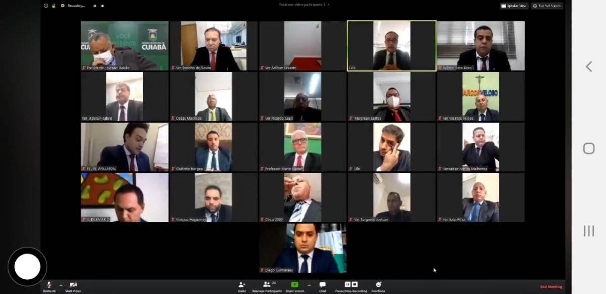 Vereadores arquivam CPI e rejeitam afastamento do prefeito Emanuel Pinheiro