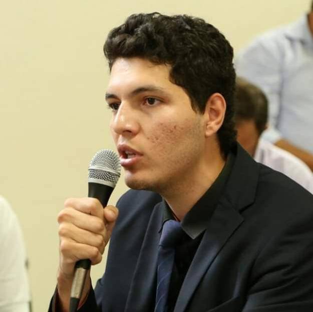 Vereador por Barão entra com reclamação contra operadora Vivo por mau funcionamento na região
