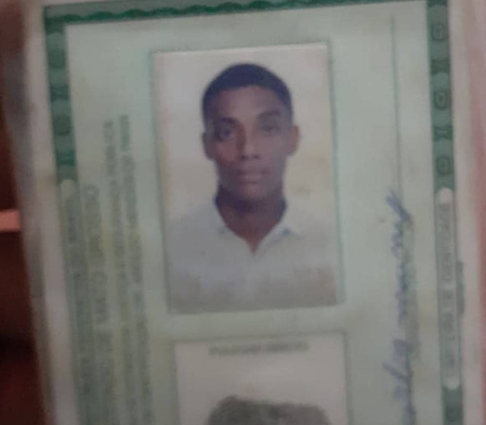 Jovem morre após discutir com colega e levar golpe de facão
