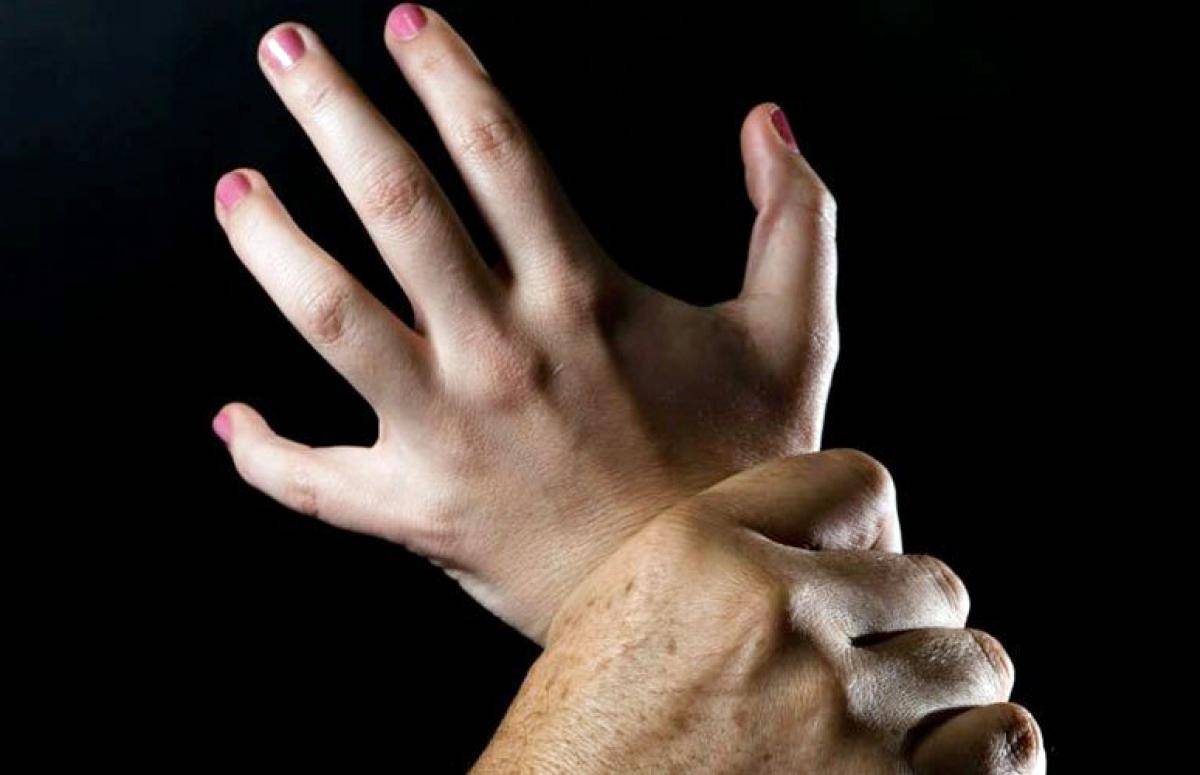 Ameaçadas com faca, irmãs são levadas para matagal, uma foge e outra é estuprada