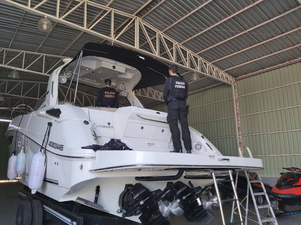 Dono de concessionária de luxo é preso pela Polícia Federal em Cuiabá