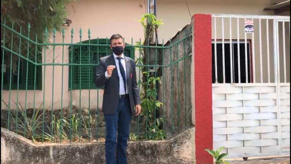 Morador de Leverger denuncia gato em prédio da prefeitura