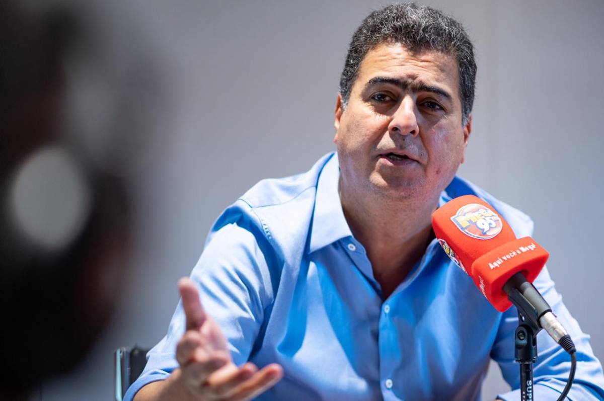 Emanuel vai trocar secretariado e descarta chamar vereadores derrotados