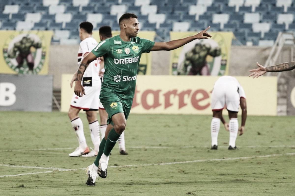 Cuiabá 2 x 0 Botafogo-SP - Dourado volta a vencer e está de volta ao G4 da Série B