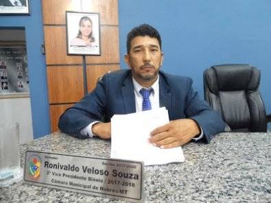 Vereador é atropelado por veículo que transporta presos 