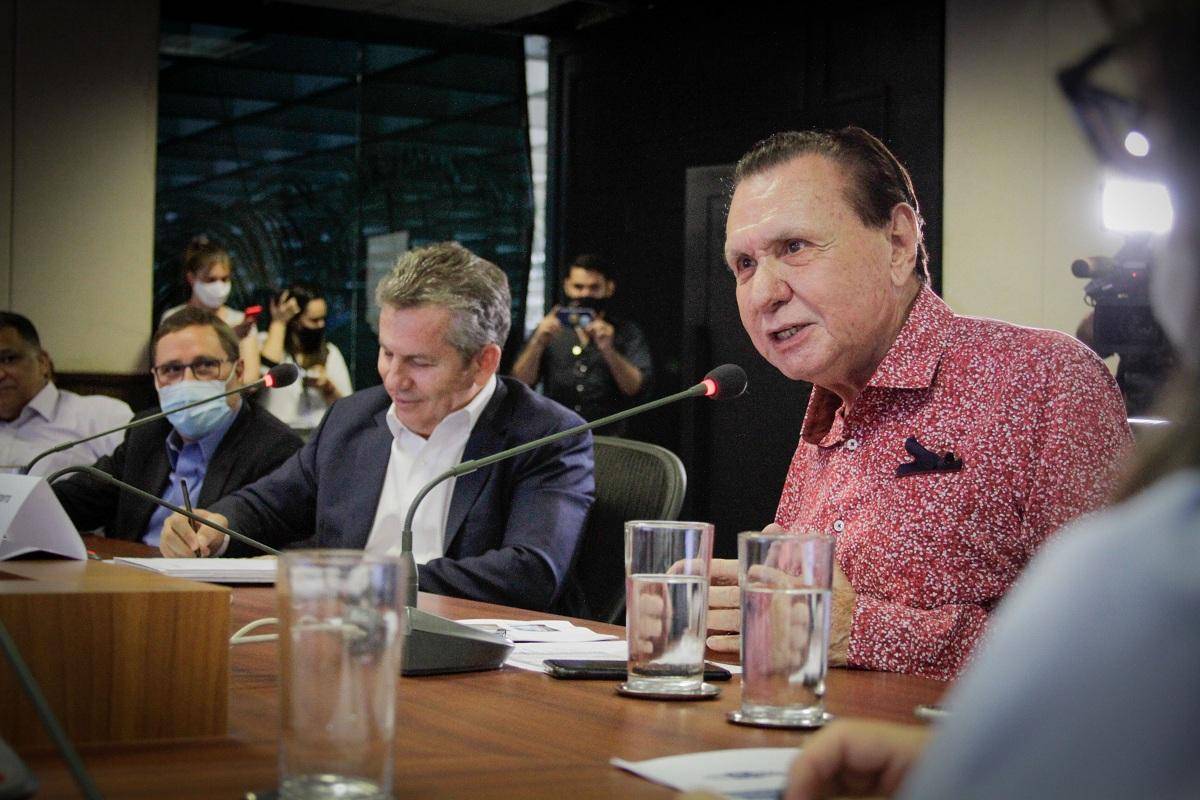  Carlos Bezerra testa positivo para covid