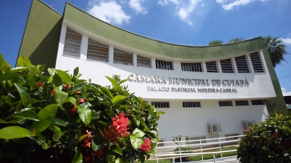 Câmara aumenta VI de vereadores de R$ 9 mil para R$ 18,9 mil