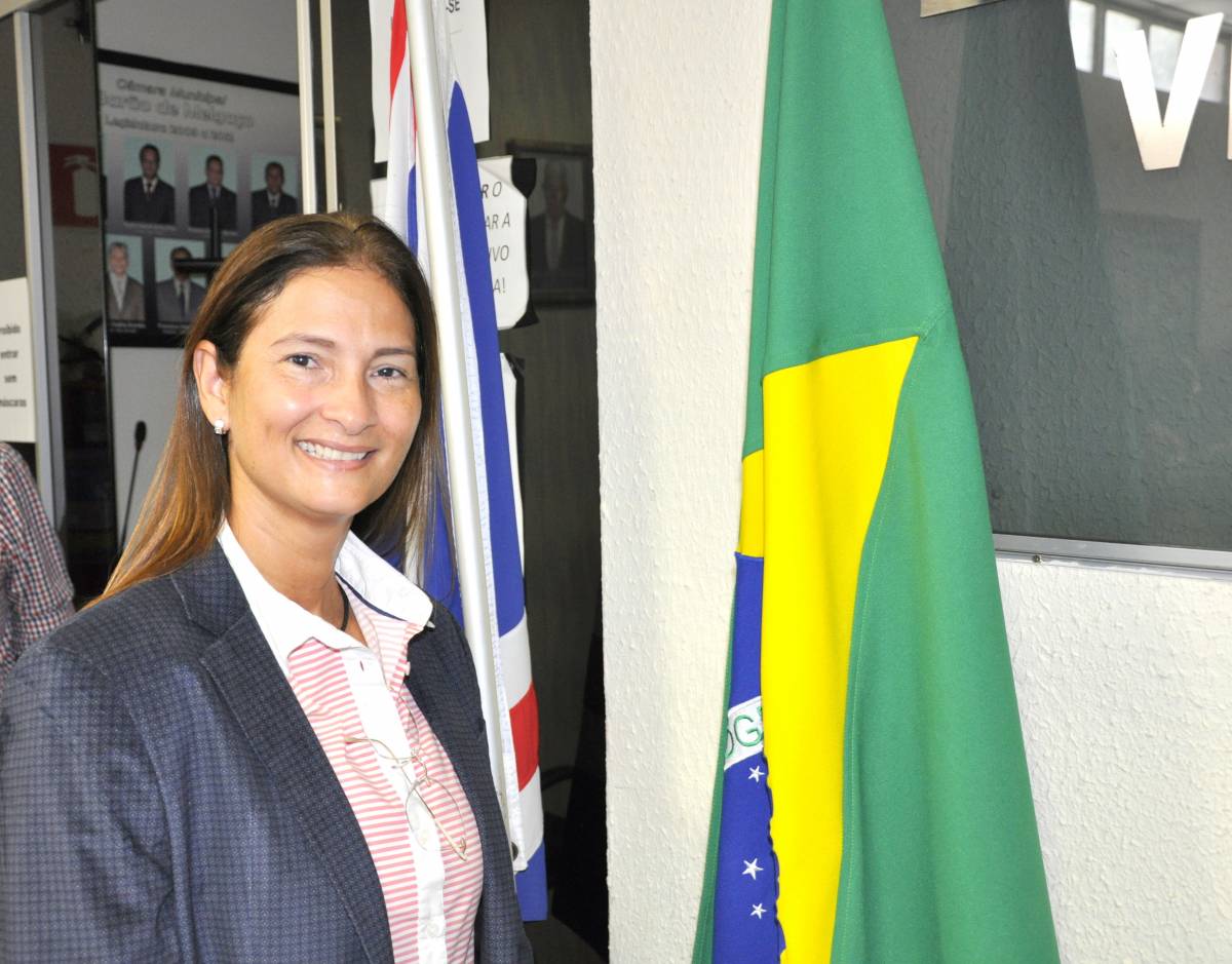 Prefeita suspende festejo da posse e promete comemoração em 2022 por conta da Covid-19