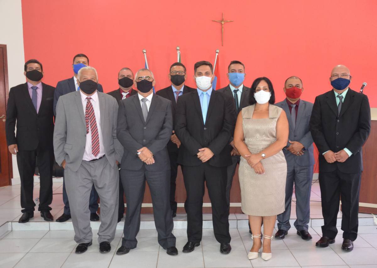 Eleitos são empossados em Livramento