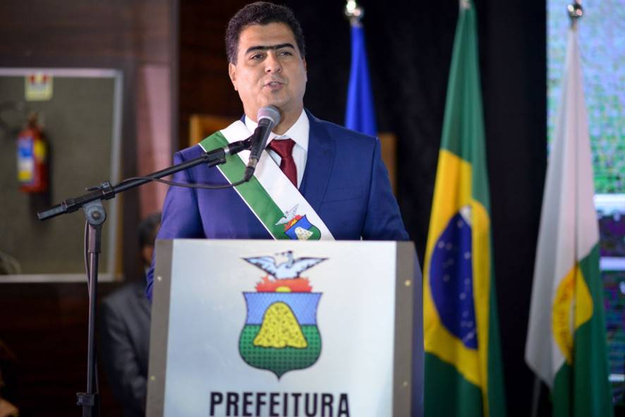 Prefeito confirma 10 secretários; outros serão anunciados até dia 8