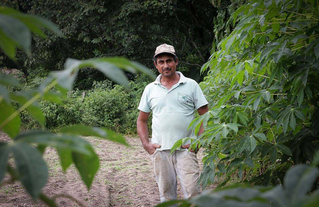 Hotel prioriza sitiantes e fortalece economia local