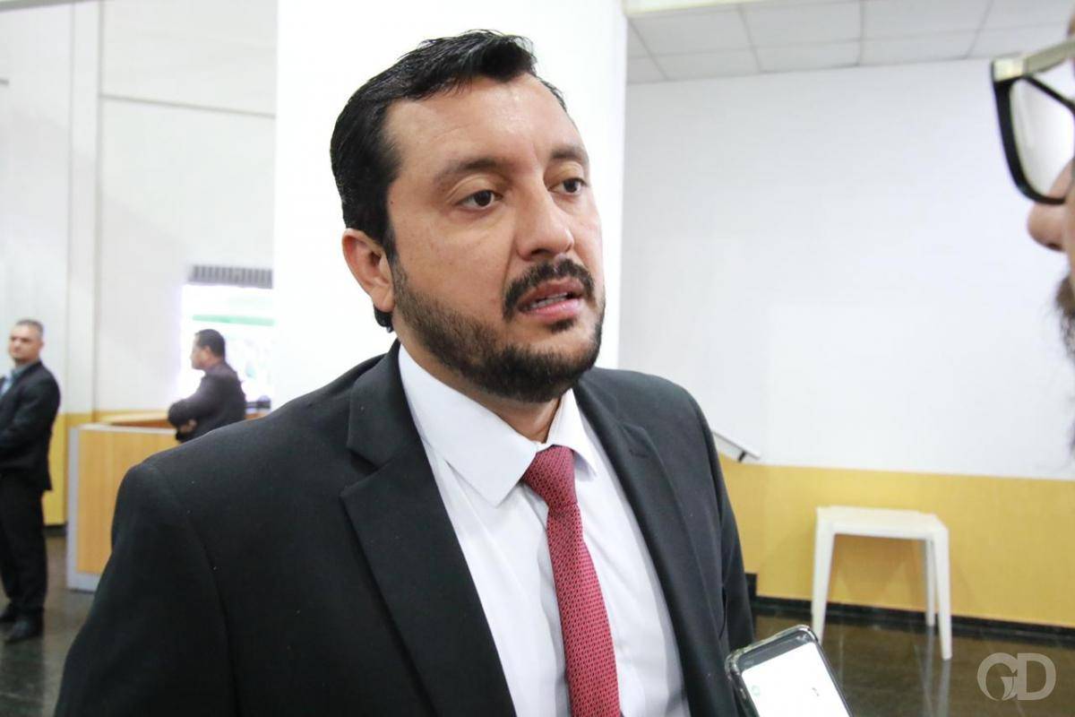 Janaina e Allan Kardec prometem abrir mão de cargo para Barranco