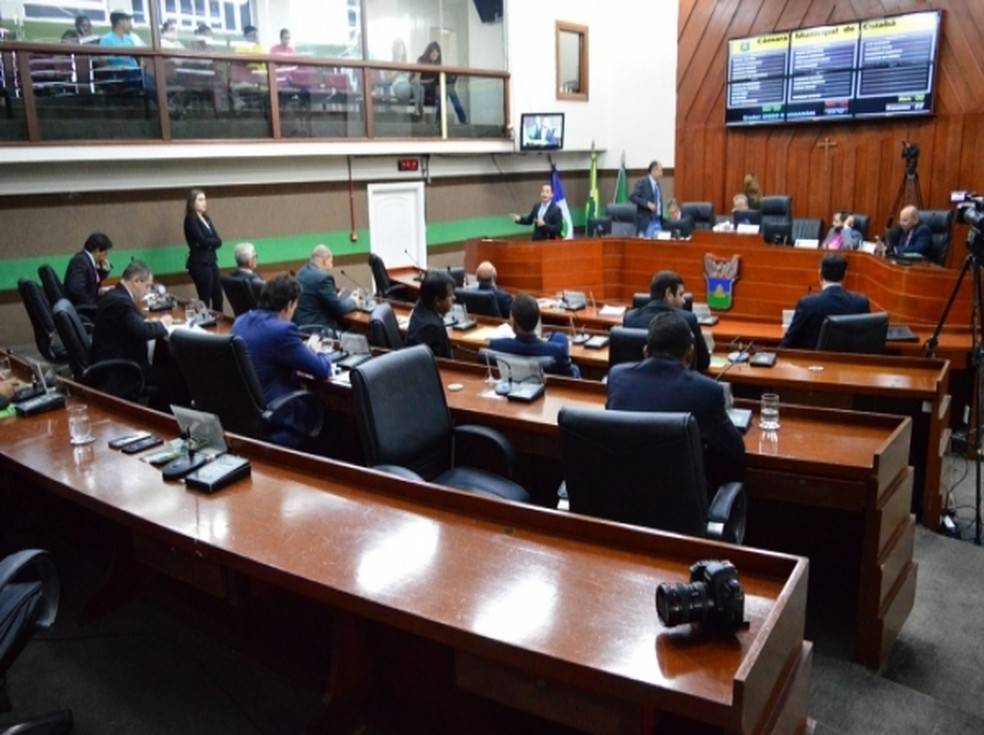 Câmara faz sessão extraordinária para votar projetos que propõem punição a quem descumprir medidas de prevenção à Covid-19 em Cuiabá