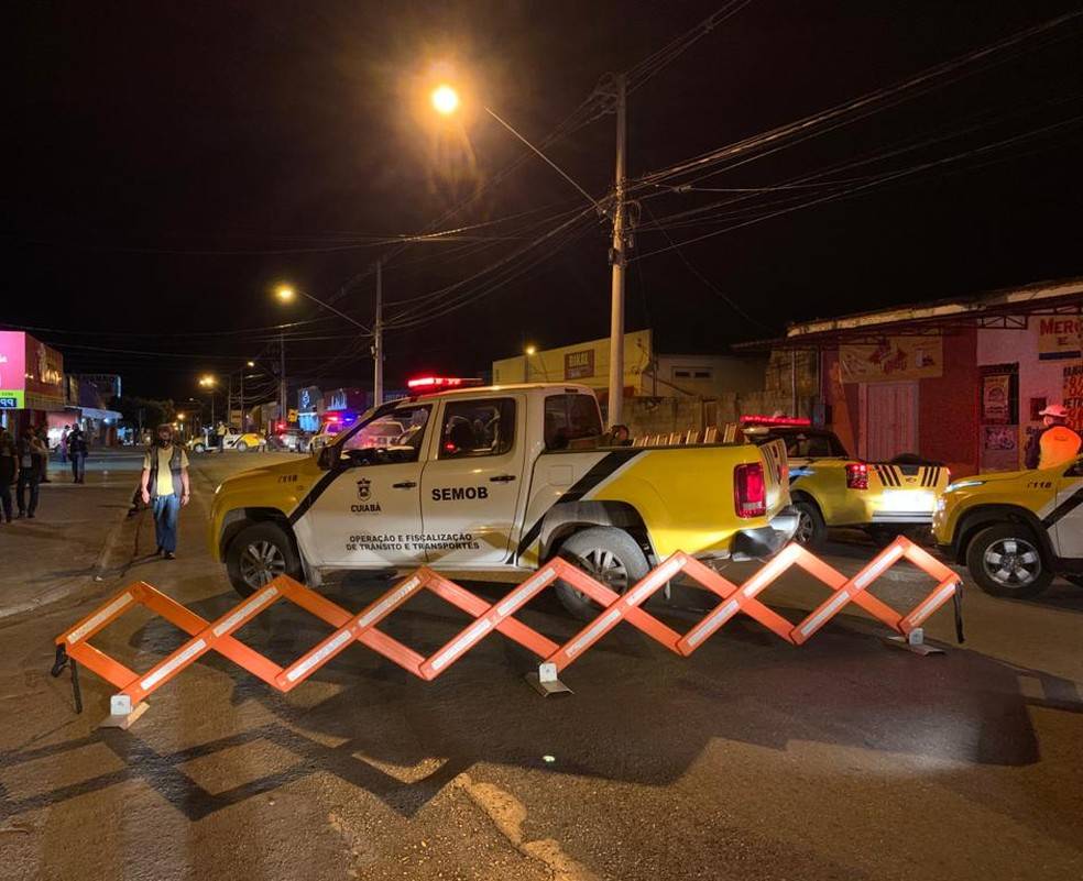 Medidas restritivas decretadas pelo governo começam a valer na noite desta quarta-feira