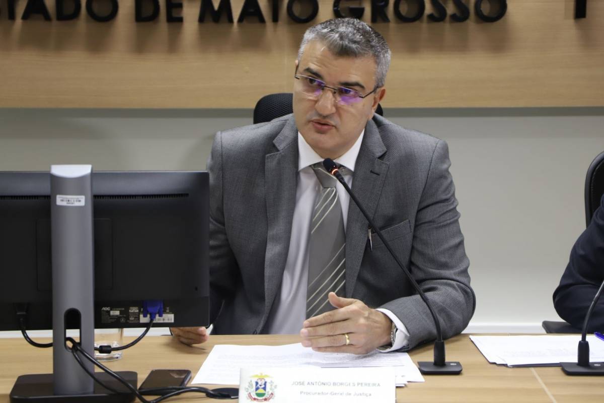 Prefeitos podem ser afastados do cargo por descumprir decreto do Governo