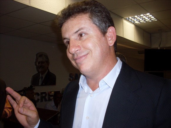CARAVANA DE MAURO MENDES VISITA LEVERGER DIA 25