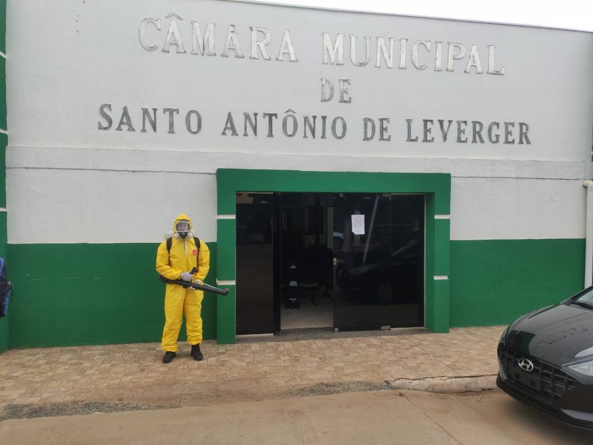 Prédio da Câmara passa por desinfecção preventiva ao novo coronavírus
