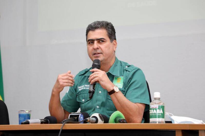 Emanuel autoriza desconto do próprio salário durante quarentena obrigatória