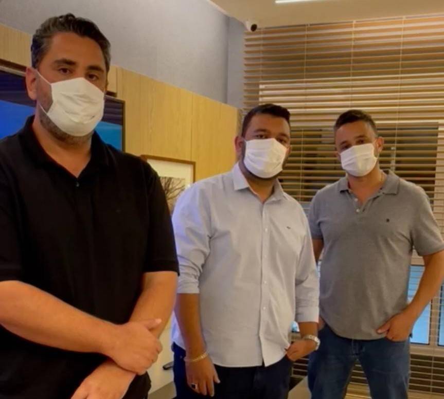 Prefeito de Jangada busca e recebe apoio de empresários que doam 10 mil máscaras e 500 cestas básicas