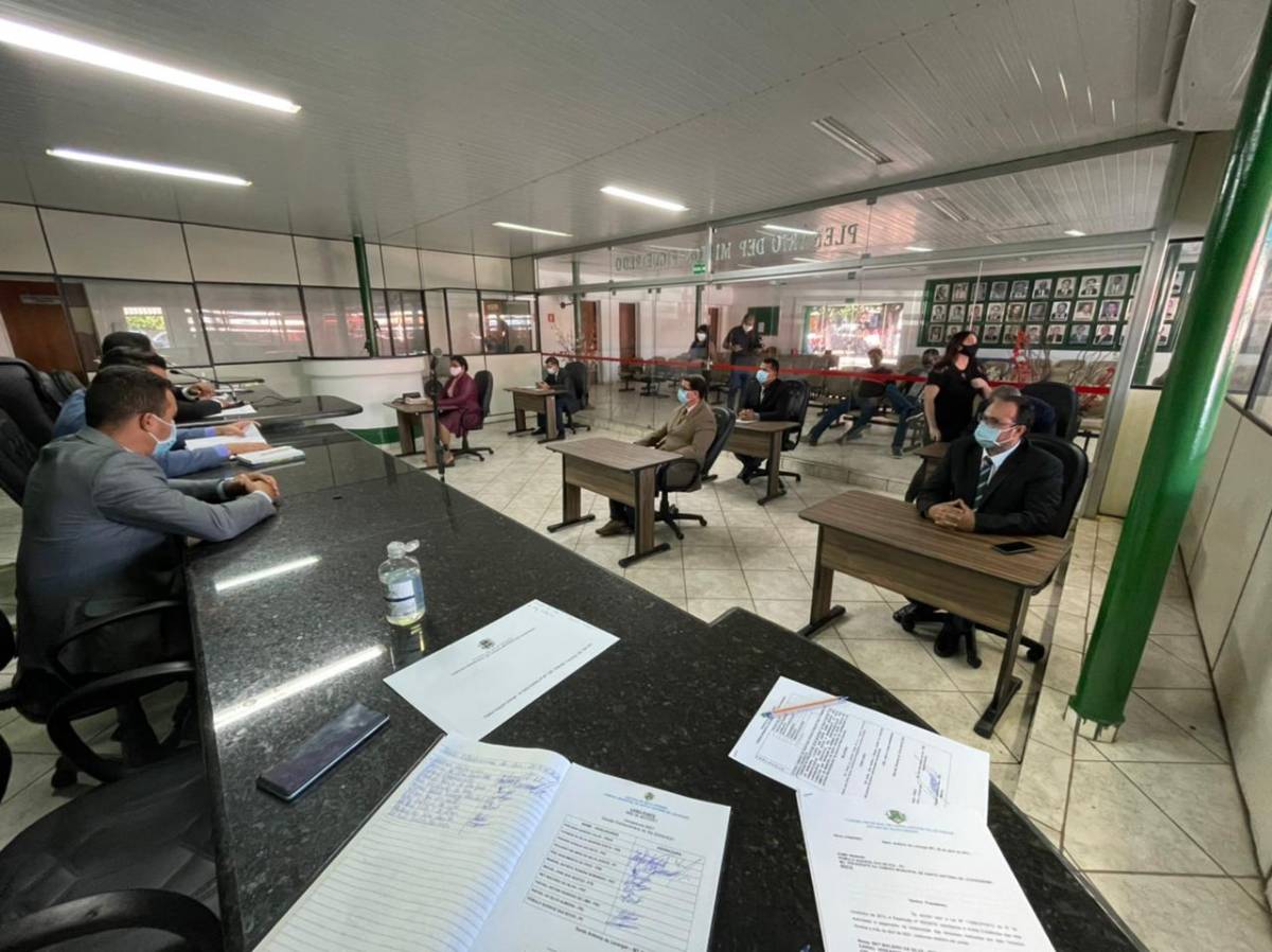 Câmara aprova projeto de Francieli que aumenta de R$ 1.500 para R$ 5 mil, multa para comerciantes e órgãos públicos que infligirem medidas restritivas 