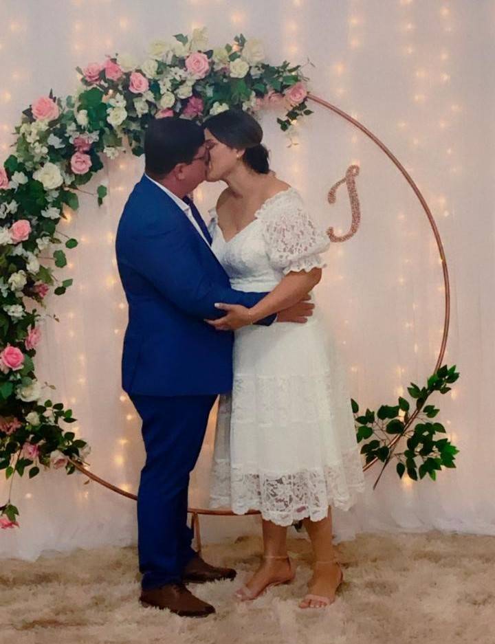 Prefeita Francieli oficializa união com Izaias Junior