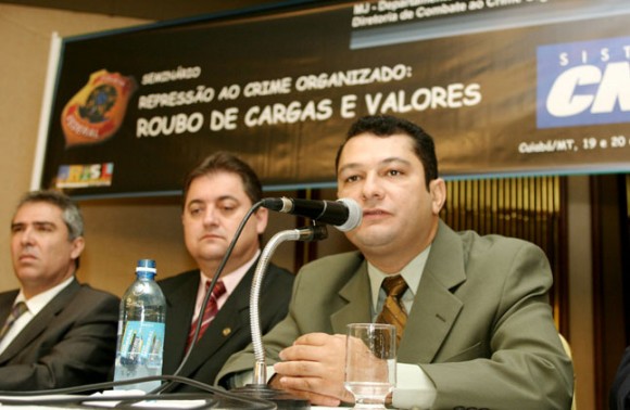 JULIER MANDA BLOQUEAR RECURSOS FEDERAIS PARA LEVERGER