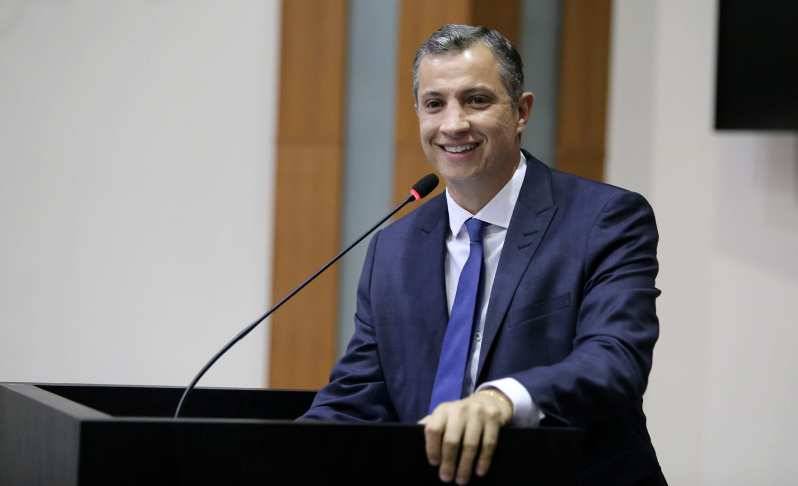 Deputado prevê novo apagão no Brasil e defende incentivo à energia solar