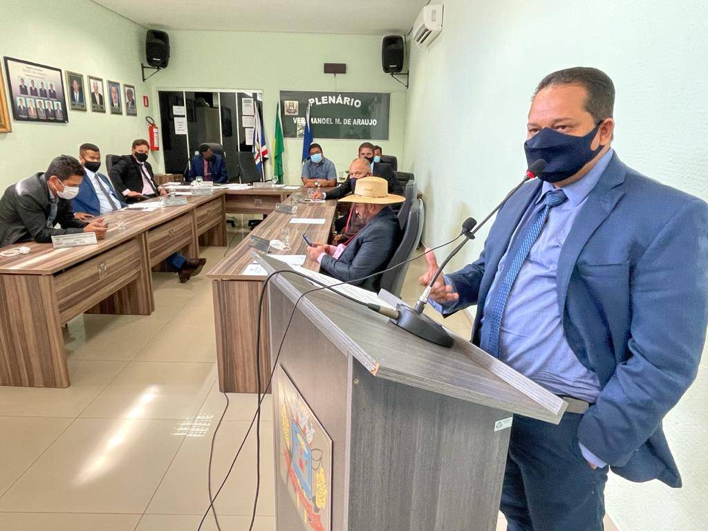 Convocado pela Câmara Municipal, secretário acusado de ser fantasma não comparece à oitiva