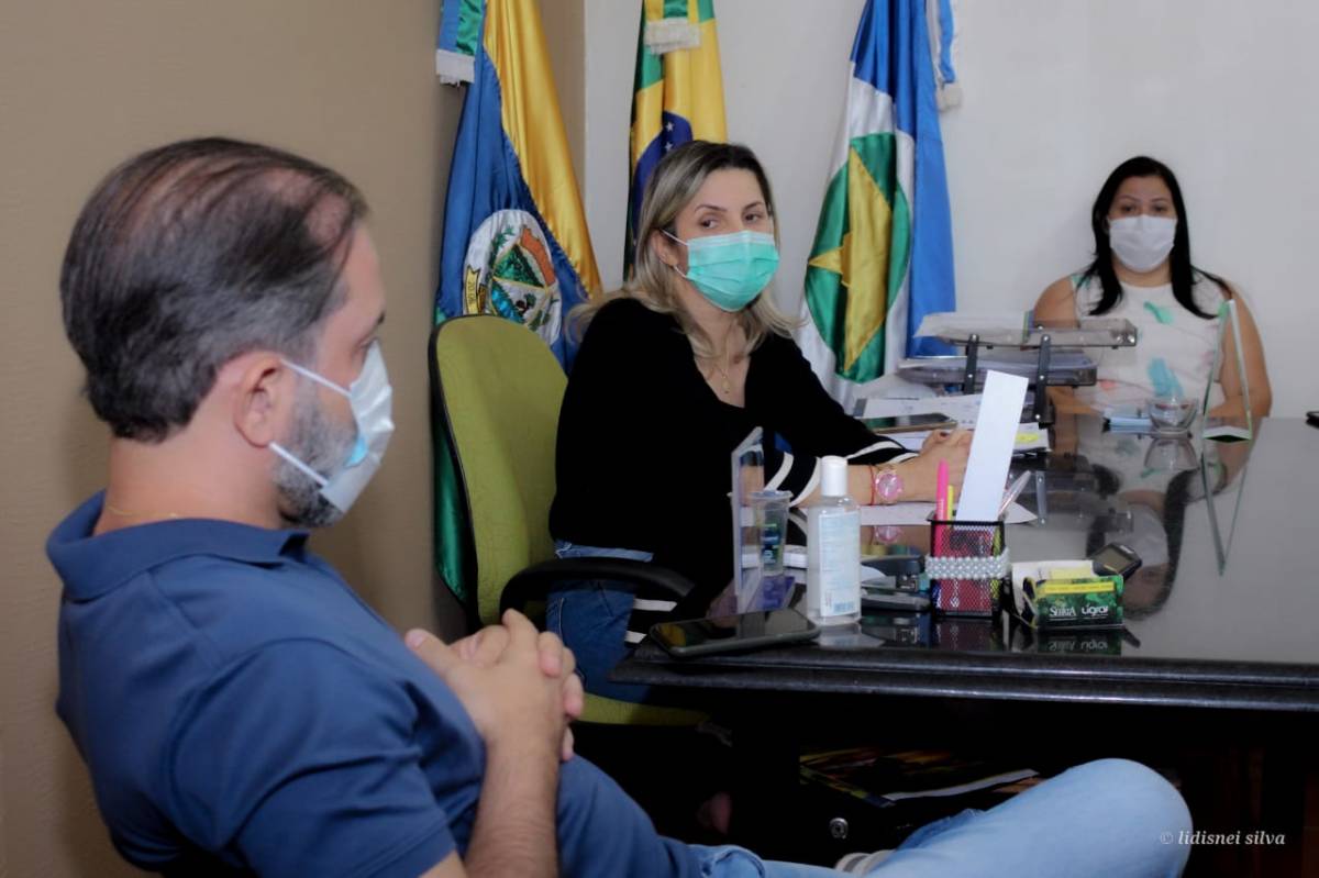 Prefeita Marilza busca apoio de deputado para liberar recursos e emendas para o município