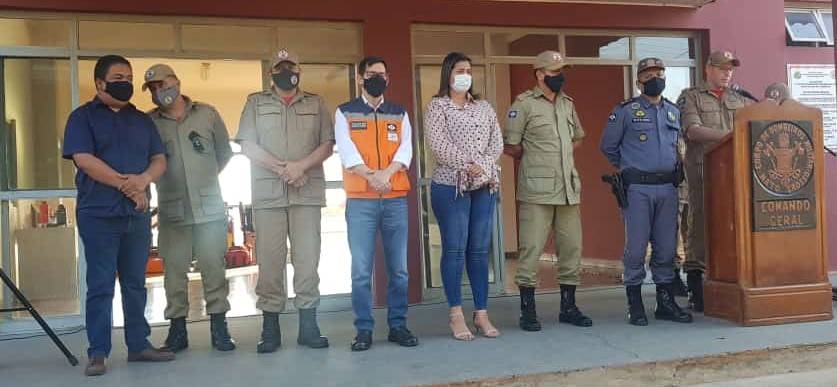 Presidente da Câmara e prefeita enaltecem iniciativa do comando do Corpo de Bombeiros de MT em cerimônia de ativação da Base Aérea de Santo Antônio