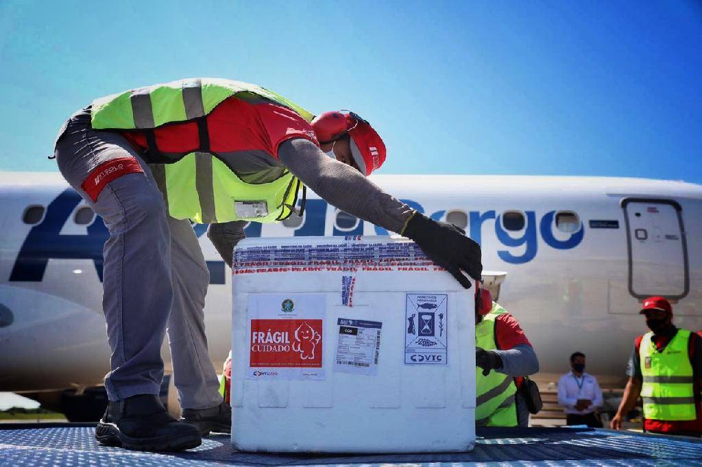 Estado recebe 181.130 doses de vacina nesta terça (27) e quarta-feira (28)