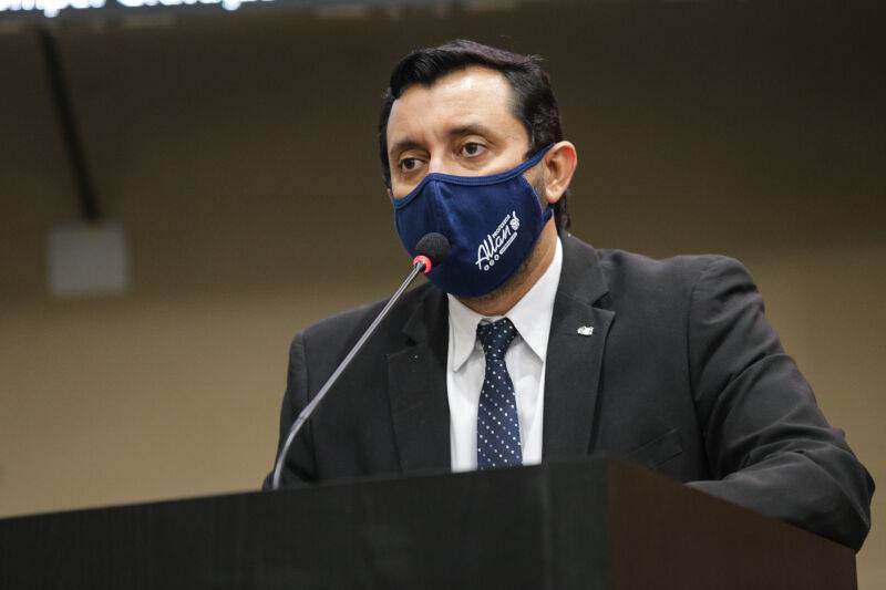 Kardec vota pela isenção imediata da alíquota previdenciária e defende reajuste salarial para aposentados