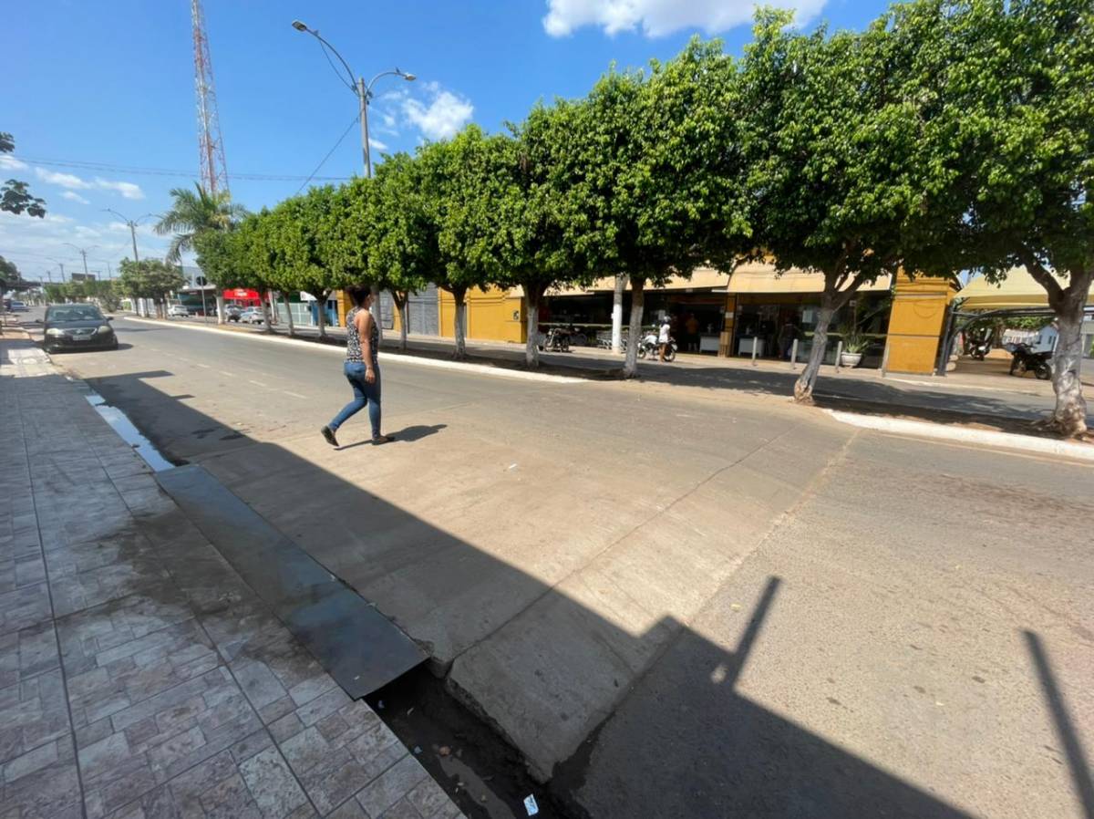 Vereadora Profª Carmem quer pintura de lombadas e faixas de pedestres no perímetro urbano de Leverger