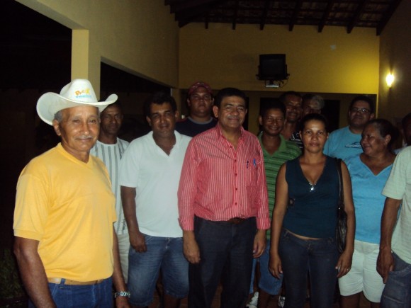 MORADORES DE BARRANCO ALTO SE REUNEM COM WALTER 