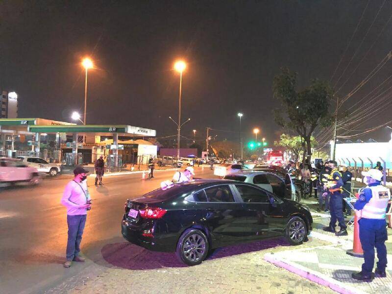 Sete são presos por embriaguez ao volante em blitz na avenida do CPA