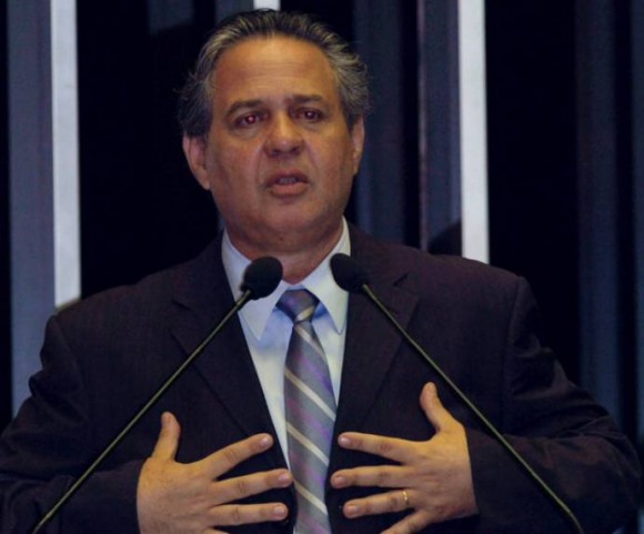 PREFEITO DO PR DECLARA APOIO A ANTERO